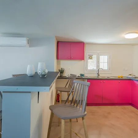 Asante Group Homes Hotell