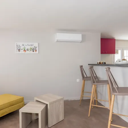 Hotel Asante Group Homes 2*