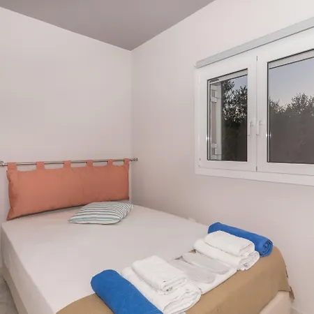 Asante Group Homes Hotel 2*