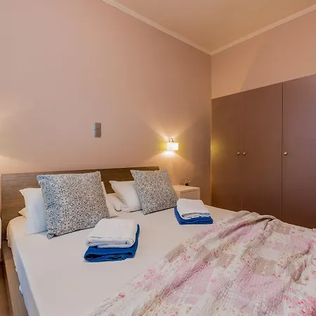 Hotel Asante Group Homes Planos (Zakynthos)